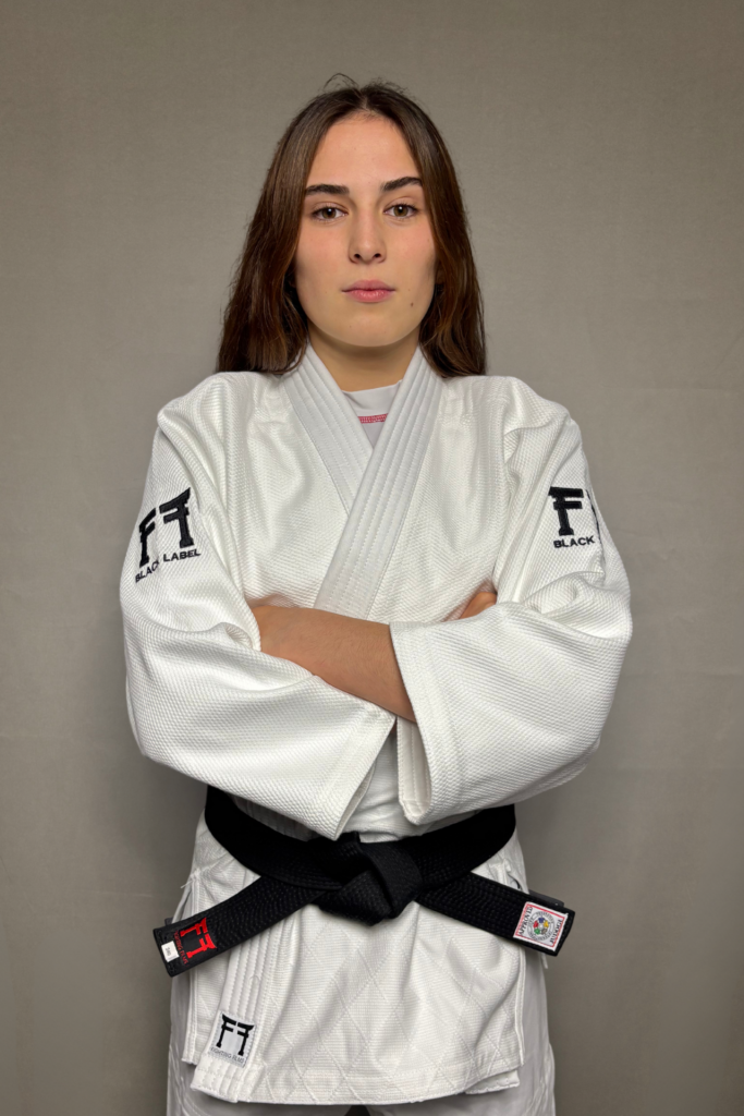 Kimono de Judo Etiqueta Negra 600gr