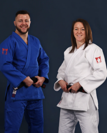 Kimono de judo aux normes olympiques